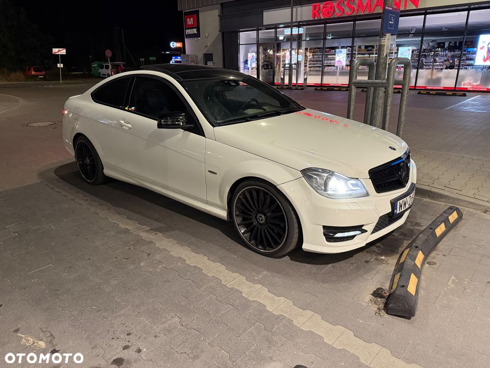 Mercedes-Benz Klasa C 350 Coupe 7G-TRONIC Edition - 2