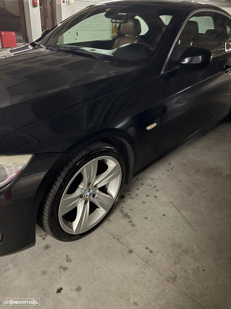 BMW 320 d Coupe - 15