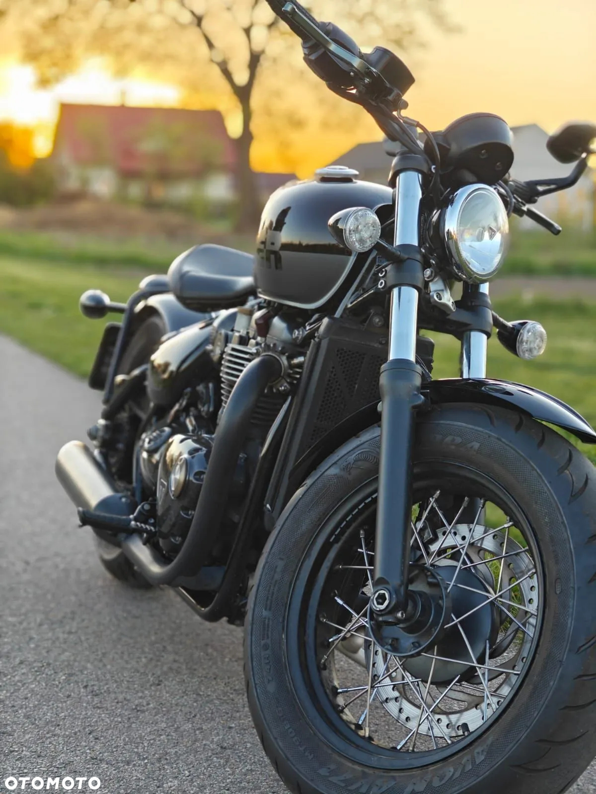 Triumph Bonneville Bobber - 23