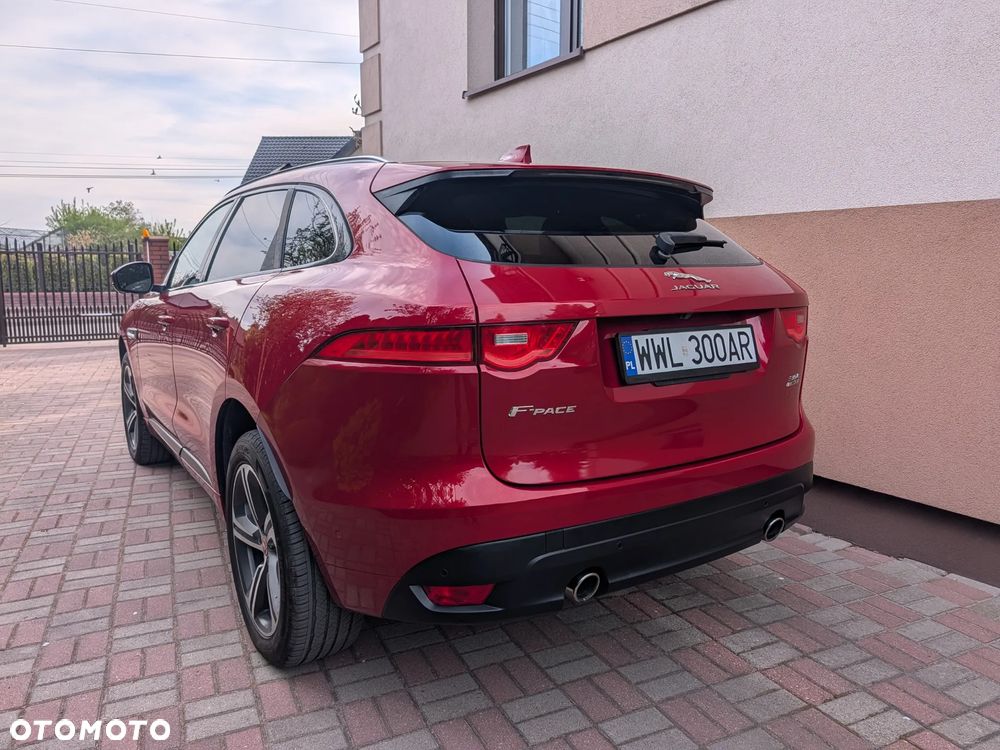 Jaguar F-Pace 30t AWD R-Sport - 31
