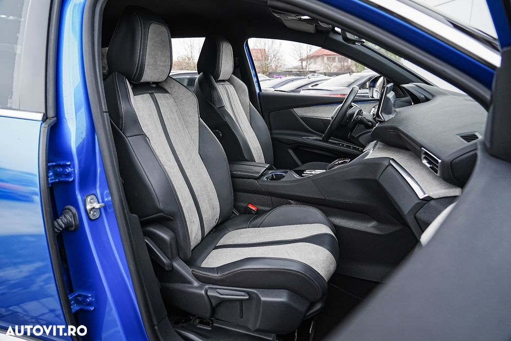 Peugeot 3008 Hybrid 225 e-EAT8 GT Pack - 16