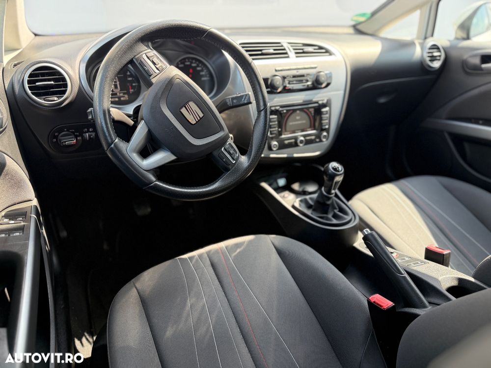 Seat Leon 1.6 TDI DPF Style Copa - 4