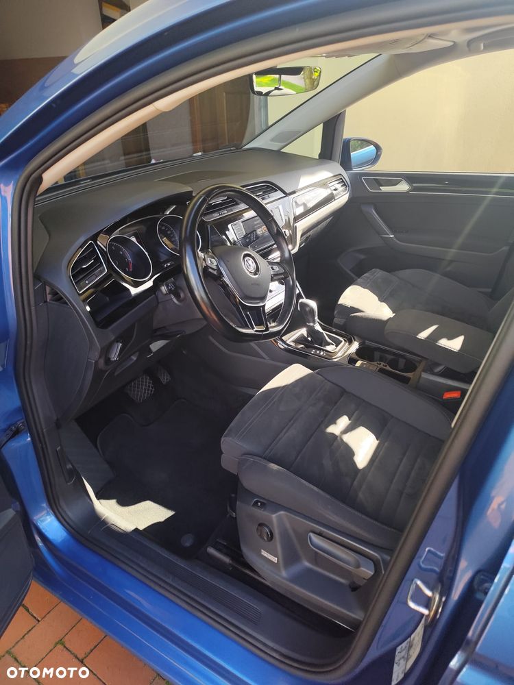 Volkswagen Touran 1.8 TSI BMT Highline DSG - 22