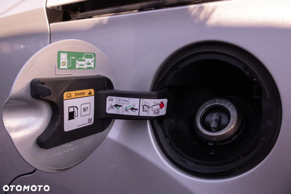 Ford Tourneo Courier - 14