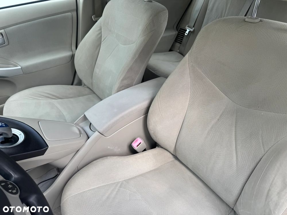 Toyota Prius - 15