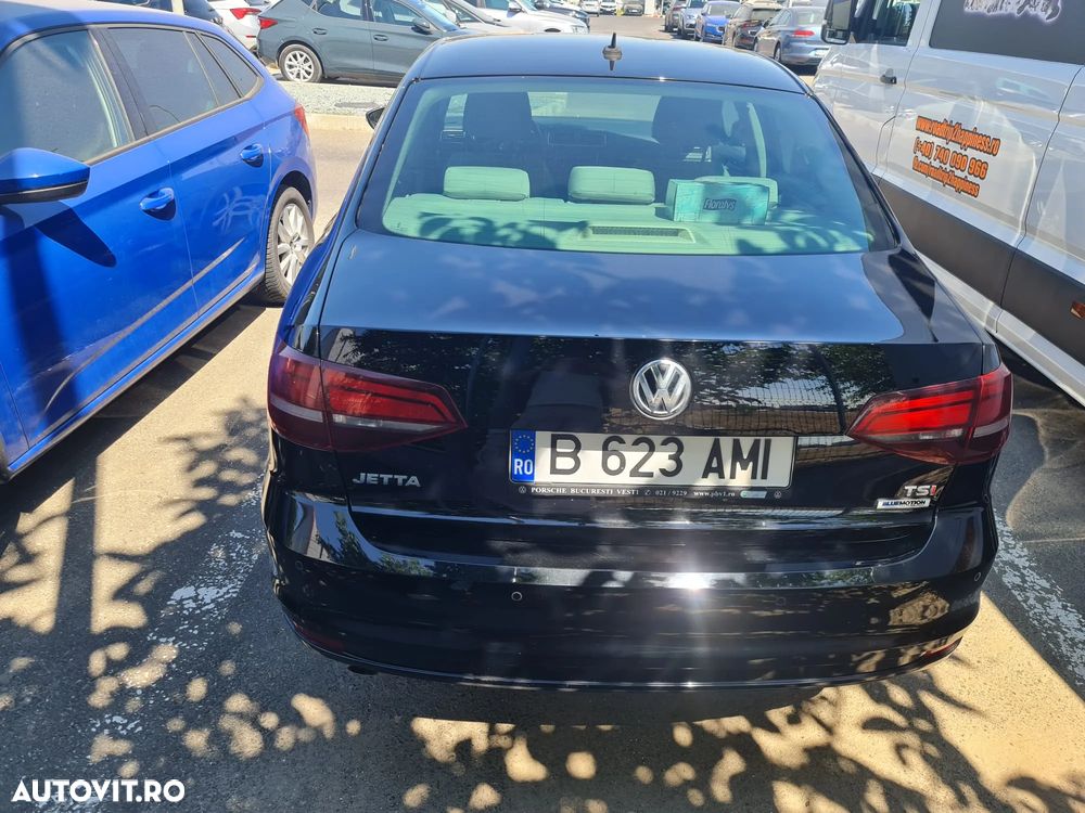 Volkswagen Jetta - 4