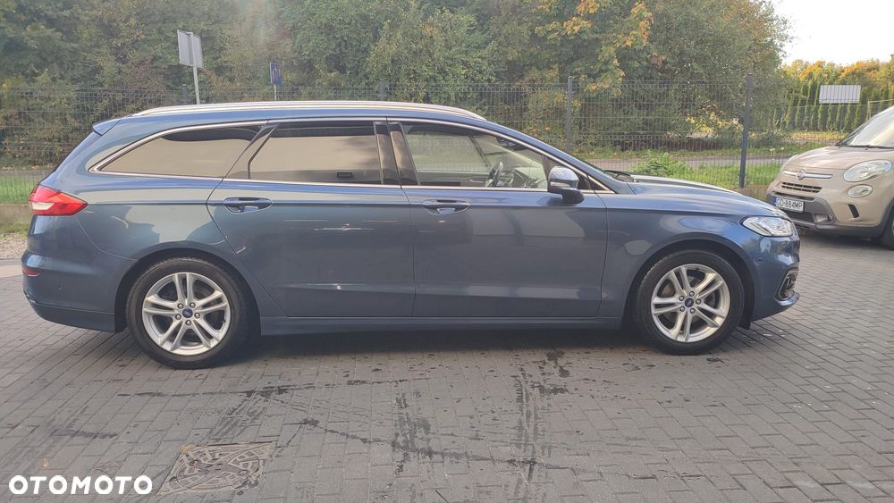 Ford Mondeo - 23