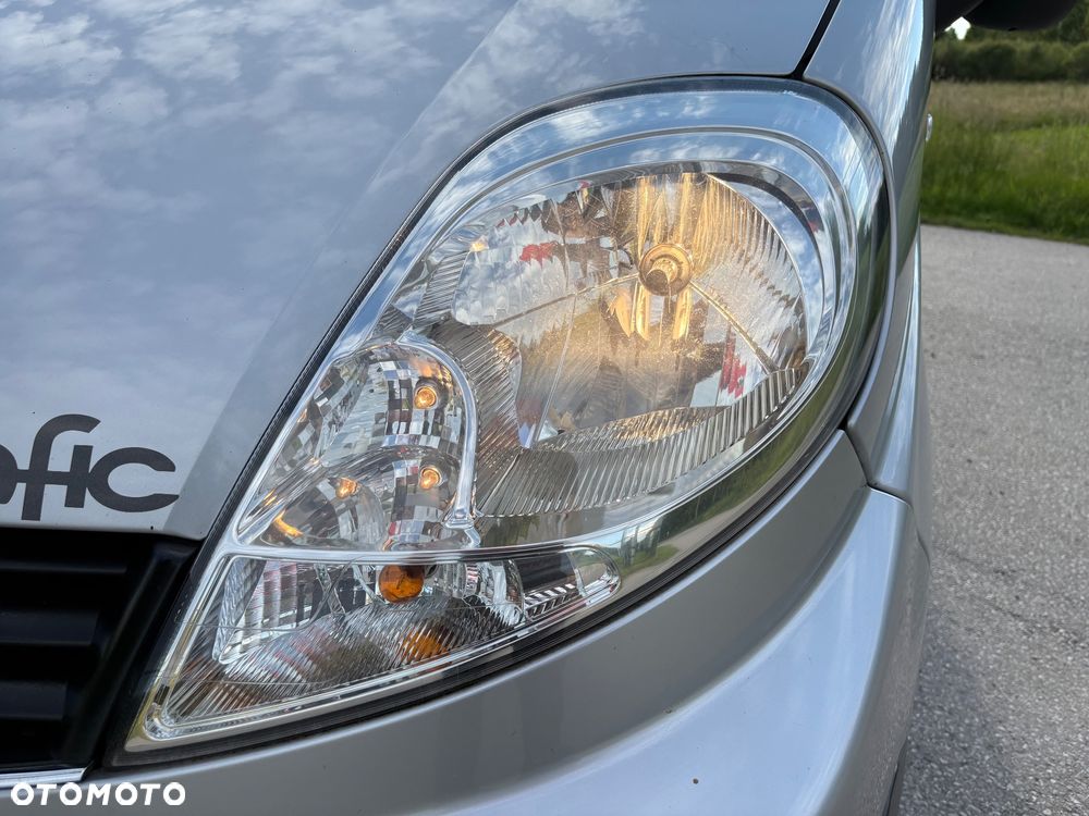 Renault Trafic - 16
