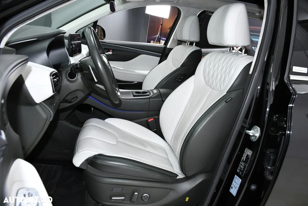 Hyundai Santa Fe 1.6 Plugin-Hybrid 4WD SEVEN Signature - 17