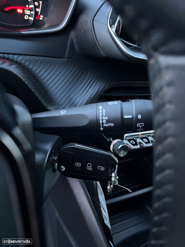 Peugeot 2008 PureTech 100 Style - 16