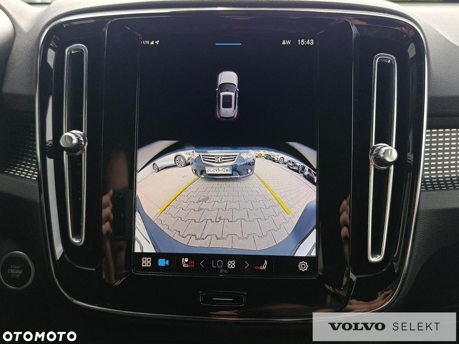 Volvo XC 40 - 25