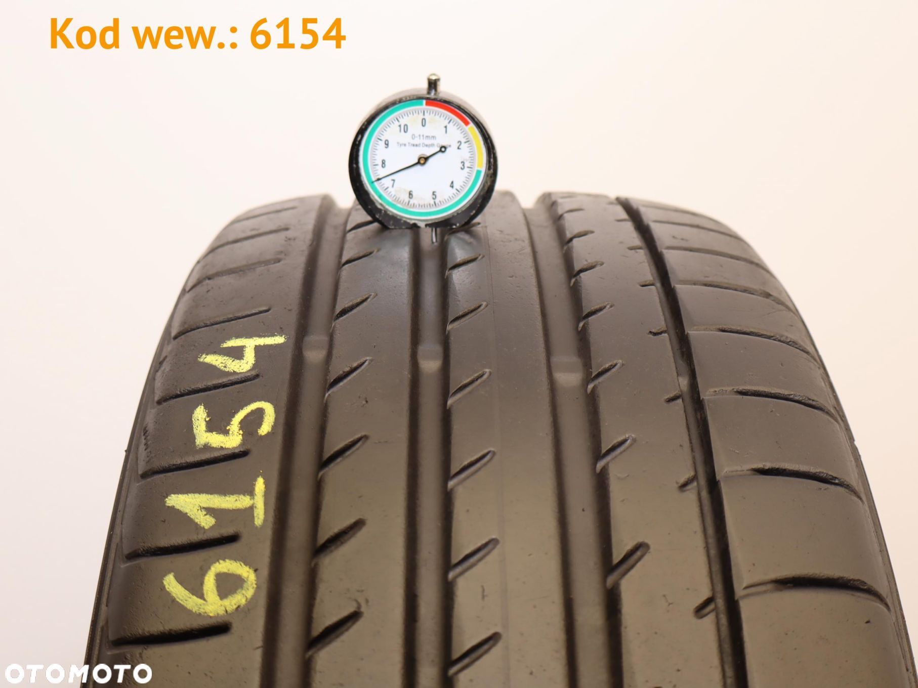 Yokohama Advan Sport V105 - 225/40 R19 - 1