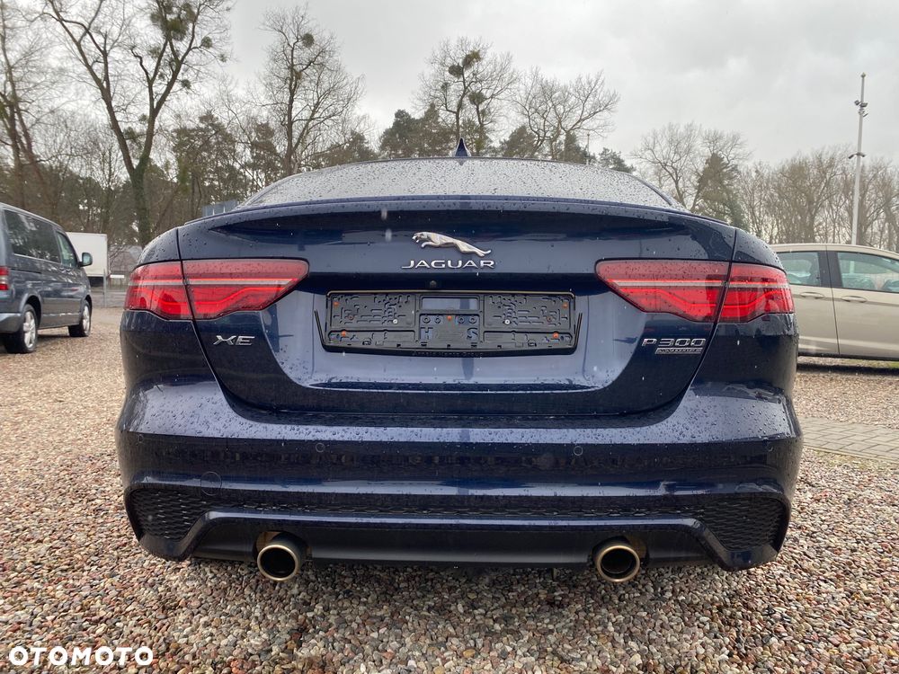 Jaguar XE P300 AWD R-Dynamic HSE - 13