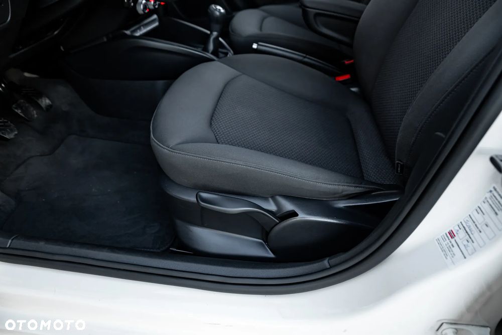 Audi A1 Sportback 1.2 TFSI Ambition - 22