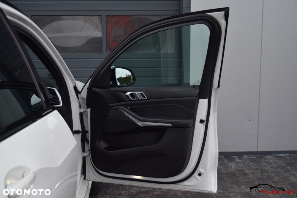 BMW X5 - 25