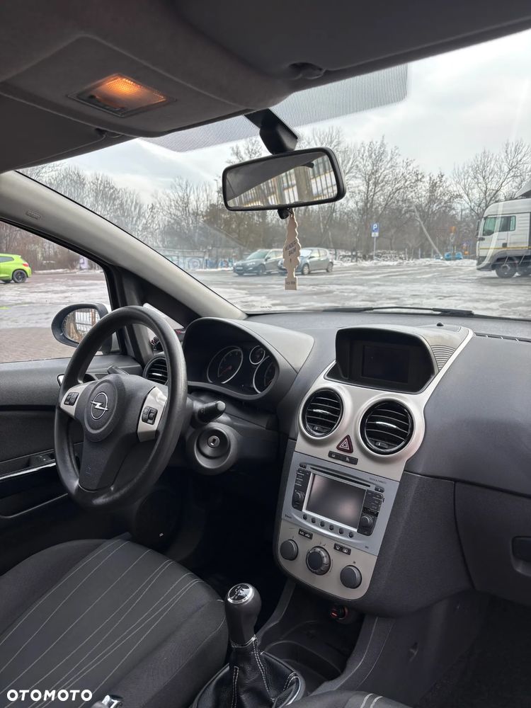 Opel Corsa 1.2 16V Enjoy - 5