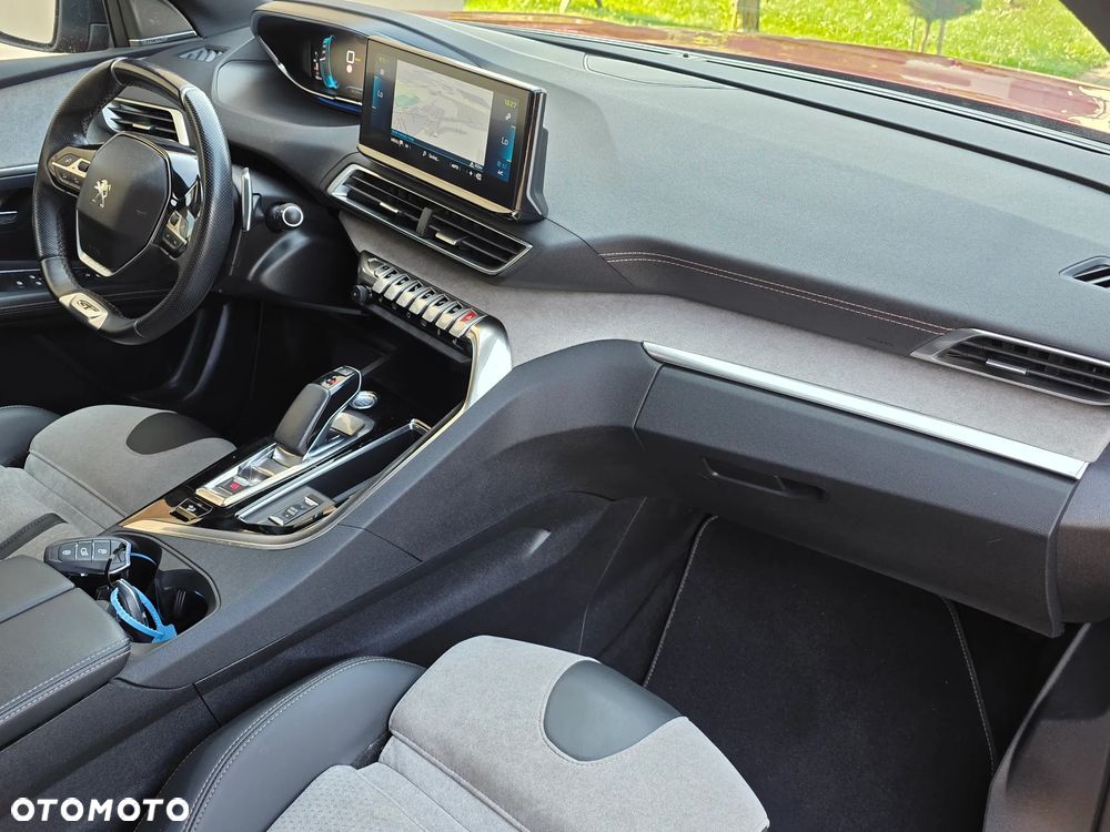 Peugeot 3008 1.6 PureTech HYbrid4 GT S&S EAT8 - 34