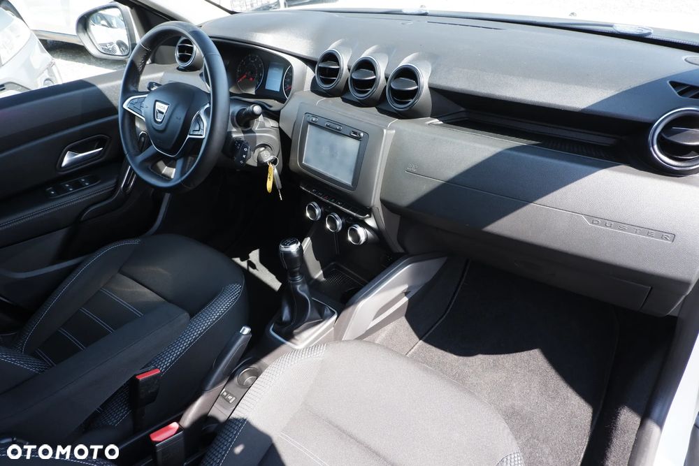 Dacia Duster 1.6 SCe Prestige - 4