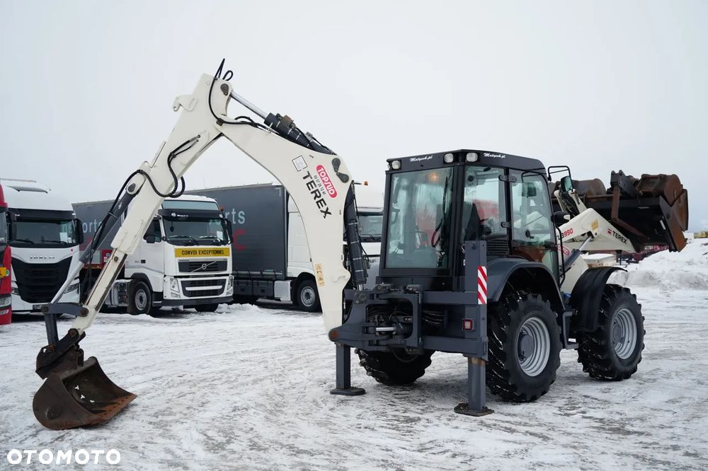 Terex TLB 990 /  KOPARKO-ŁADOWARKA / KOMPLET ŁYŻEK /  3 300  MTH / - 4