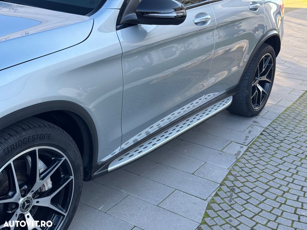 Mercedes-Benz GLC Coupe 300 de 4Matic 9G-TRONIC AMG Line Plus - 21