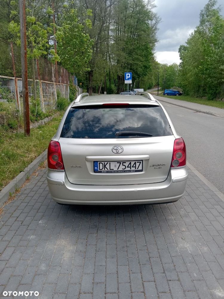 Toyota Avensis 2.0 D-4D Luna - 4