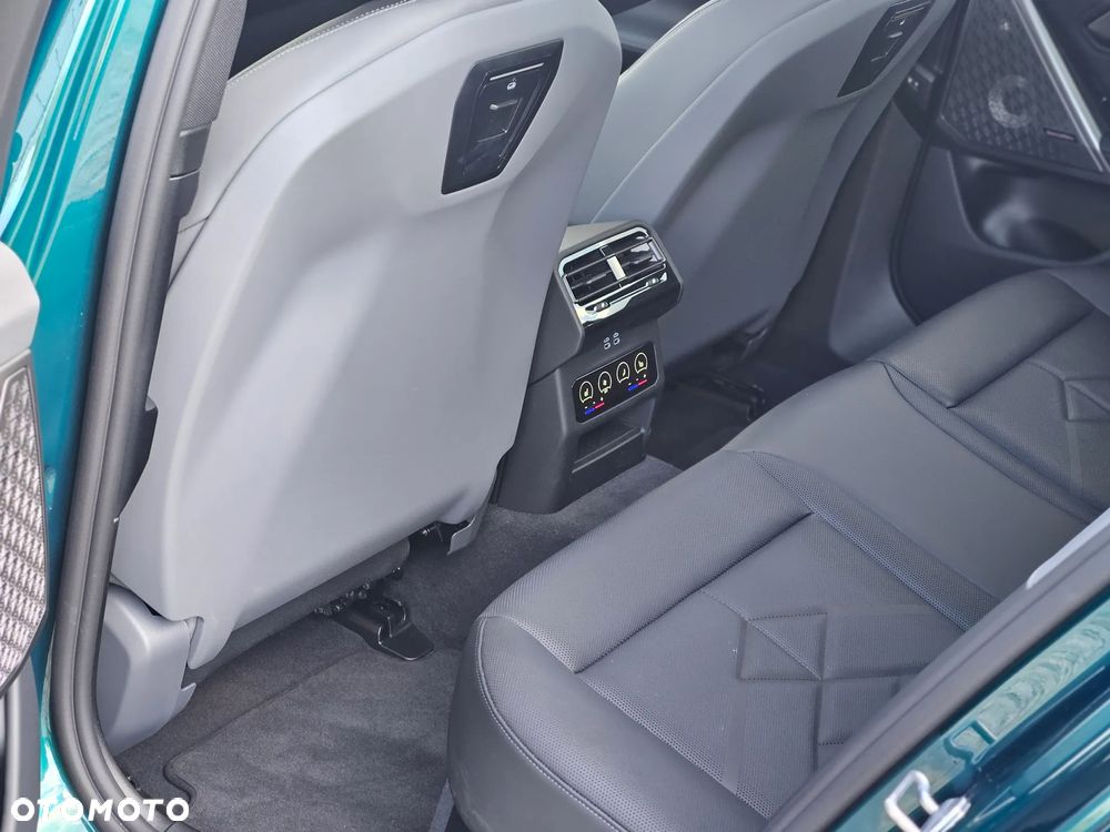 BMW Seria 5 550e xDrive PHEV M Sport - 23