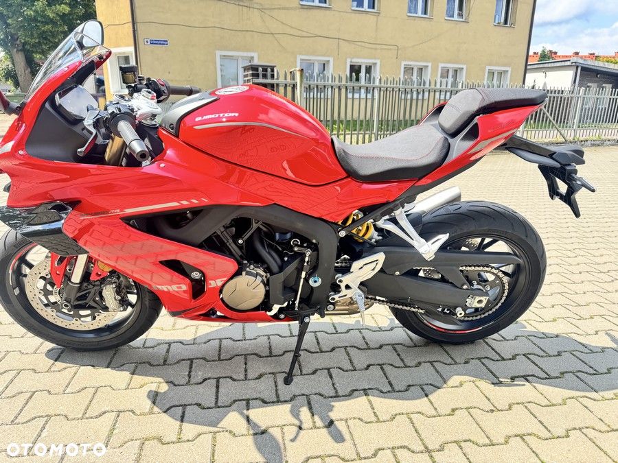 QJMOTOR SRK 800RR - 5