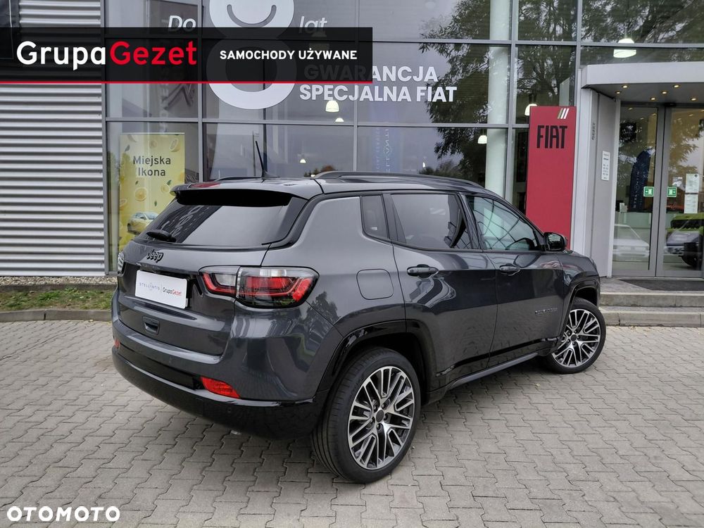 Jeep Compass - 17