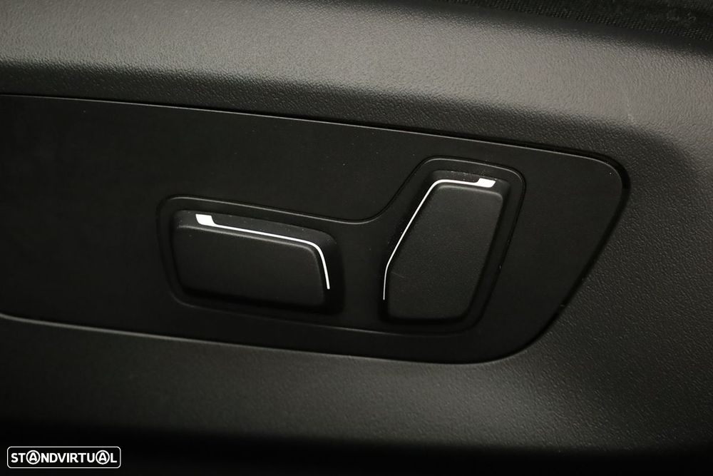 BMW 520 d Pack Desportivo M - 20