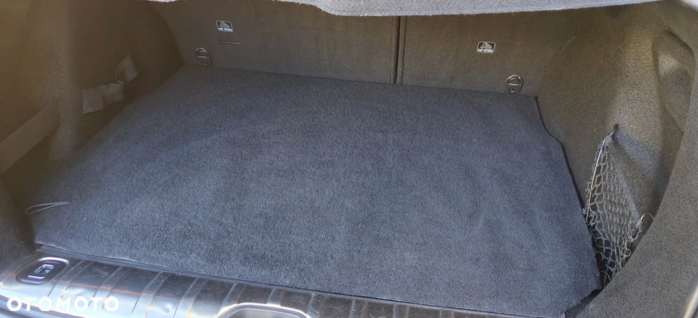 Peugeot 2008 1.2 Pure Tech GPF Allure S&S EAT6 - 19