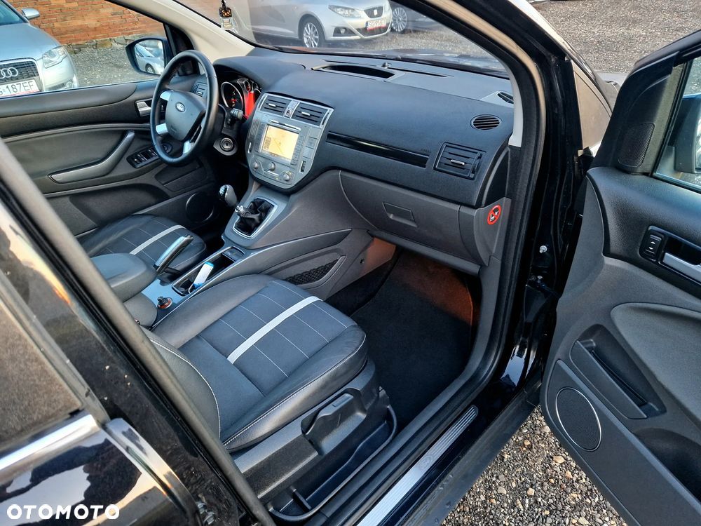 Ford Kuga 2.5 Titanium - 18