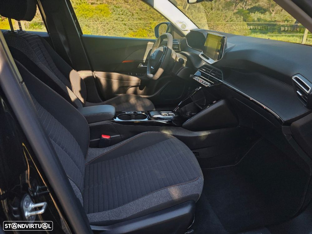 Peugeot e-2008 Active Pack - 17