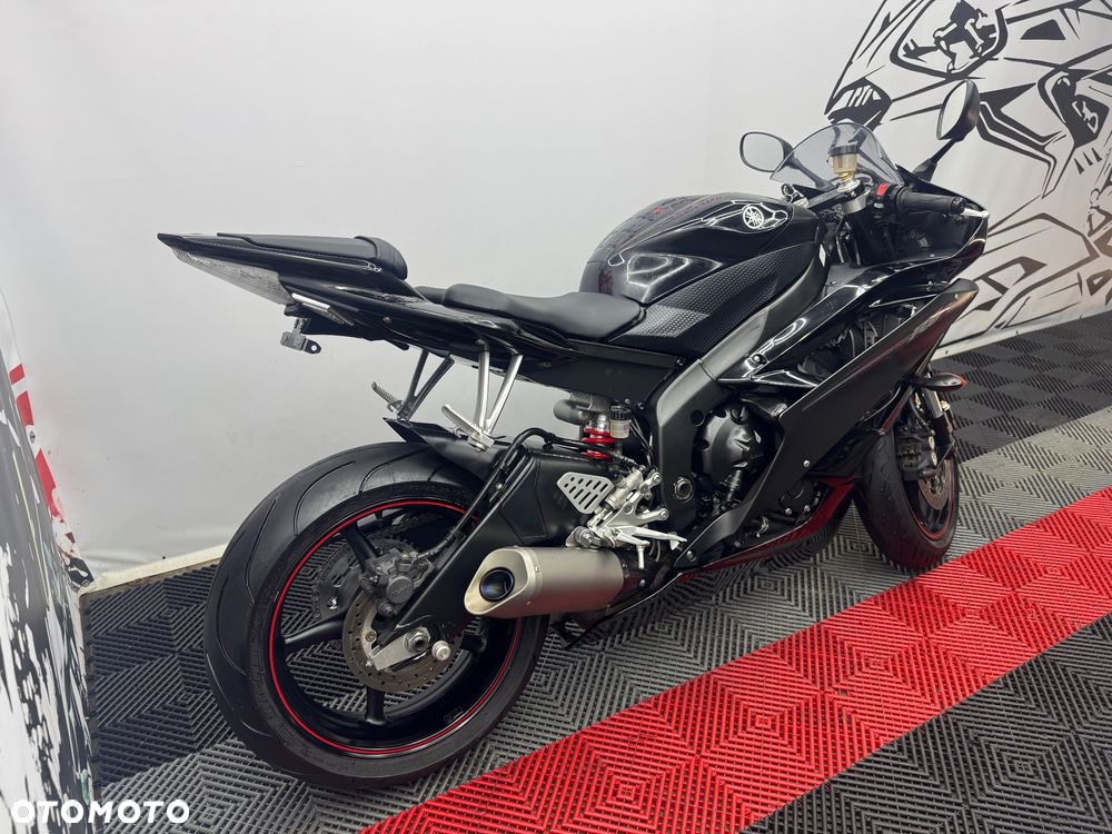 Yamaha R6 - 27