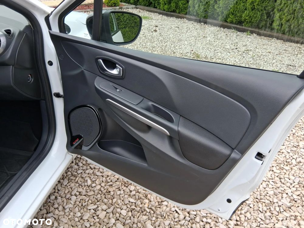 Renault Clio 0.9 TCe Alize EU6 - 11