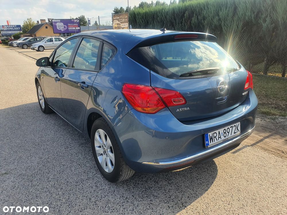 Opel Astra IV 1.4 T Cosmo - 8