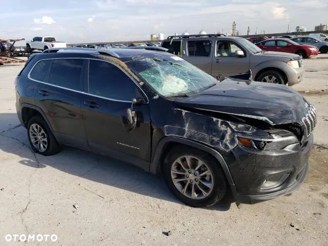 Jeep Cherokee - 1