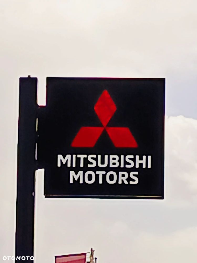 Mitsubishi Outlander 2.2 DID Intense + 4WD - 21