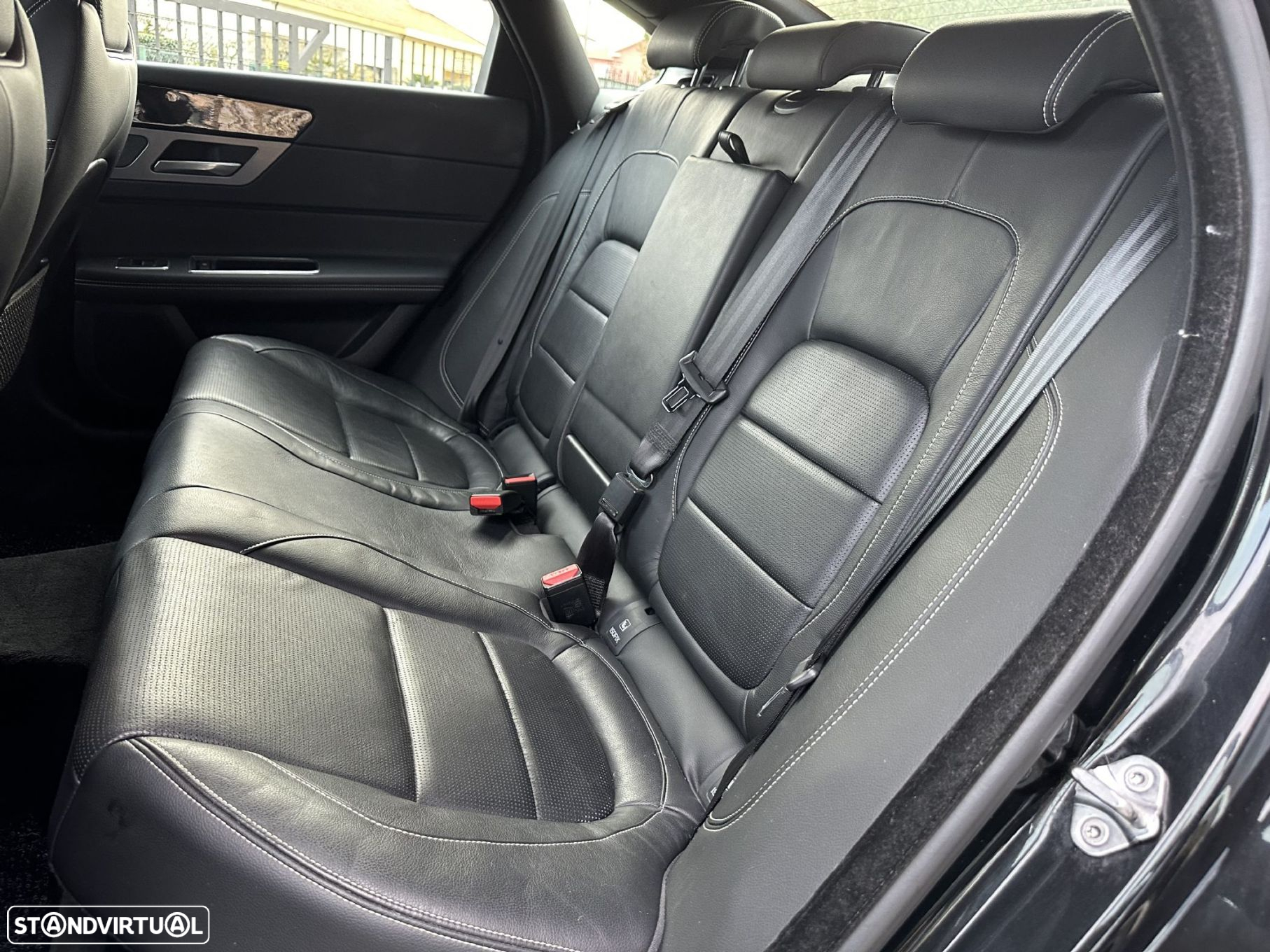Jaguar XF 2.0 D R-Sport Aut. - 18