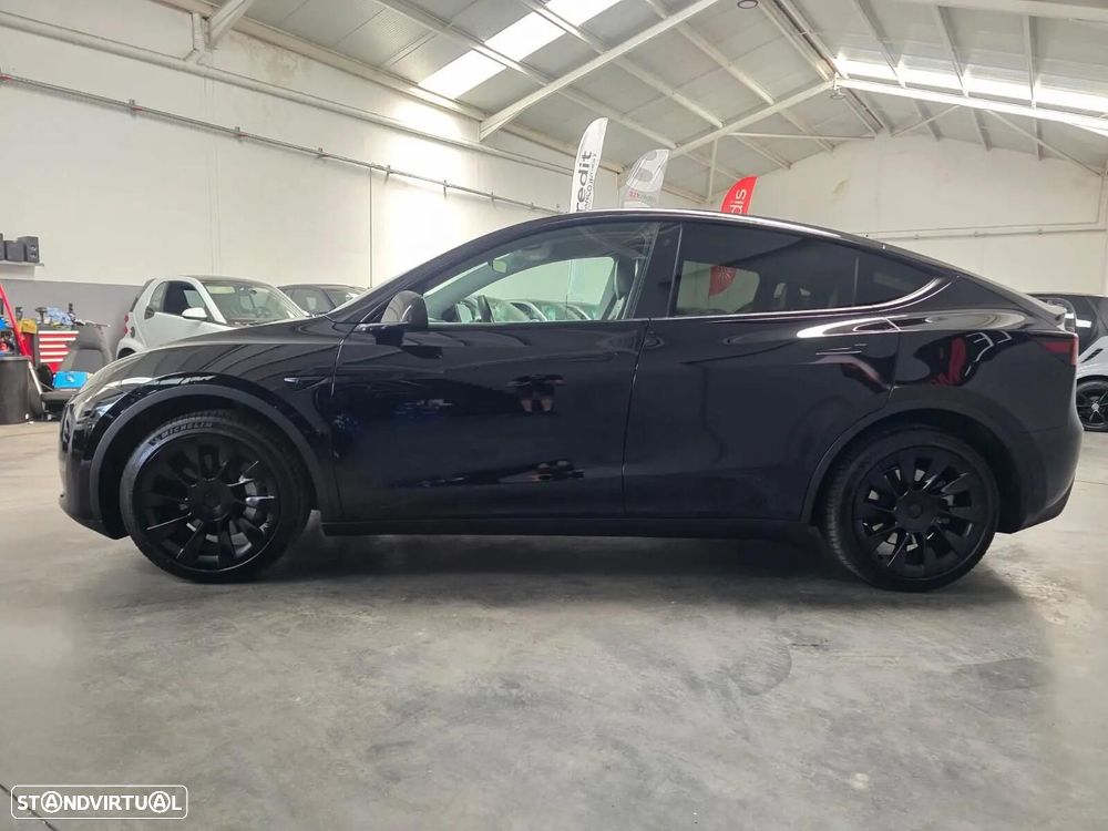 Tesla Model Y Long Range Dual Motor AWD - 5