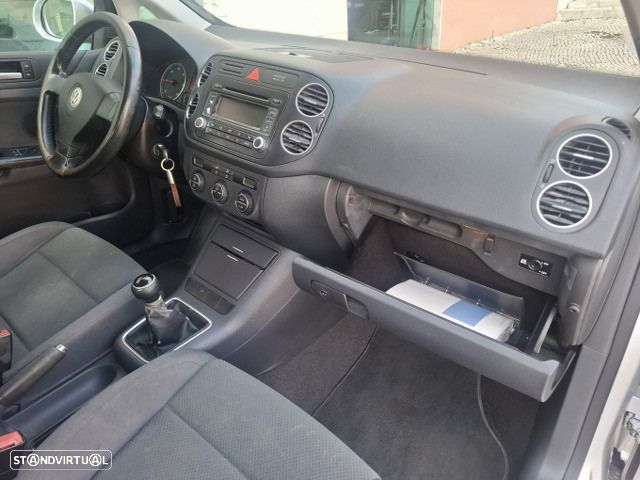 VW Golf Plus 1.9 TDi Trendline AC - 38