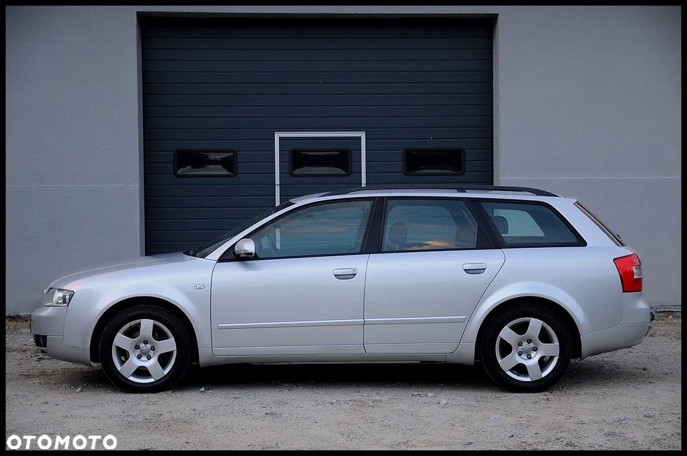 Audi A4 Avant - 22