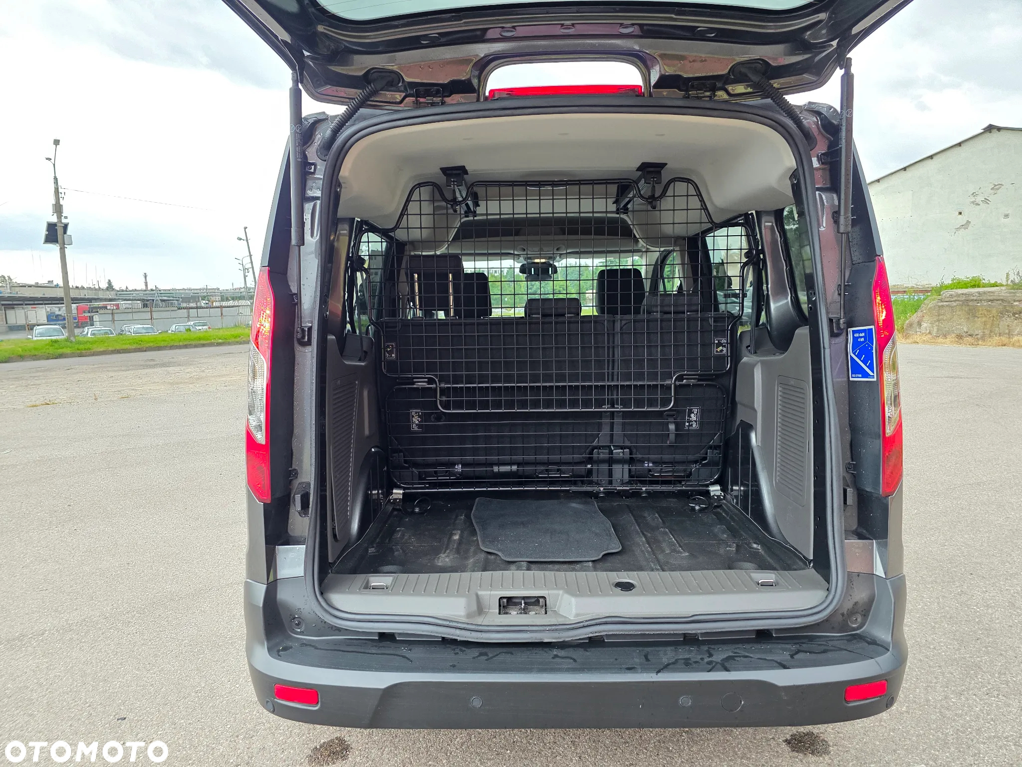 Ford Transit Connect 240 L2 Autm Trend - 22
