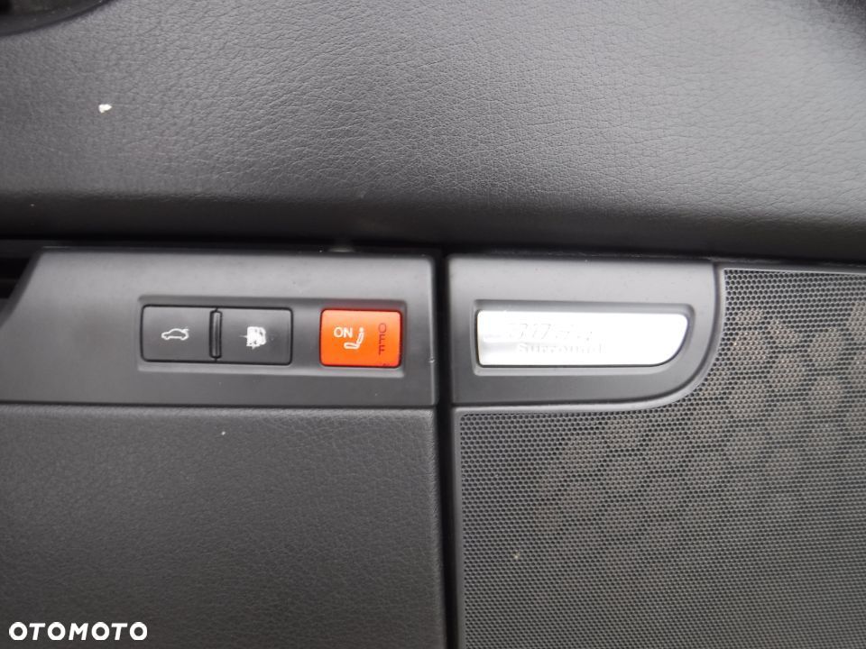 Audi A8 D3 Lift   tapicerki boczki drzwi bose EUROPA komplet - 4
