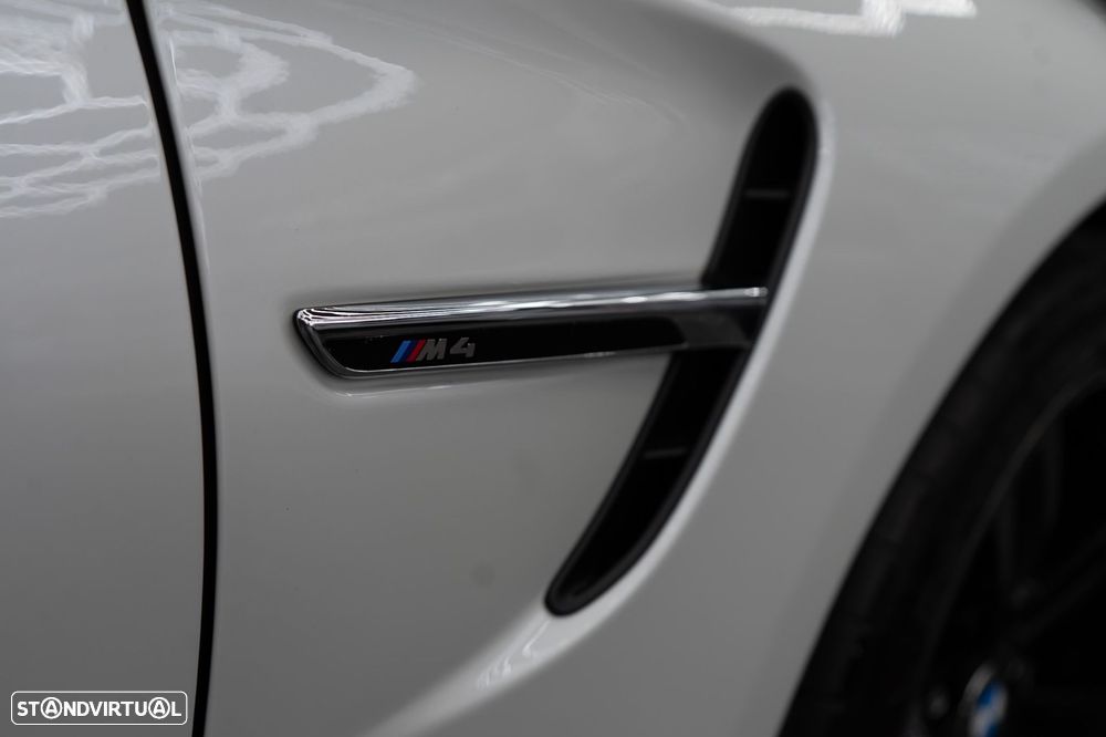 BMW M4 Auto - 16