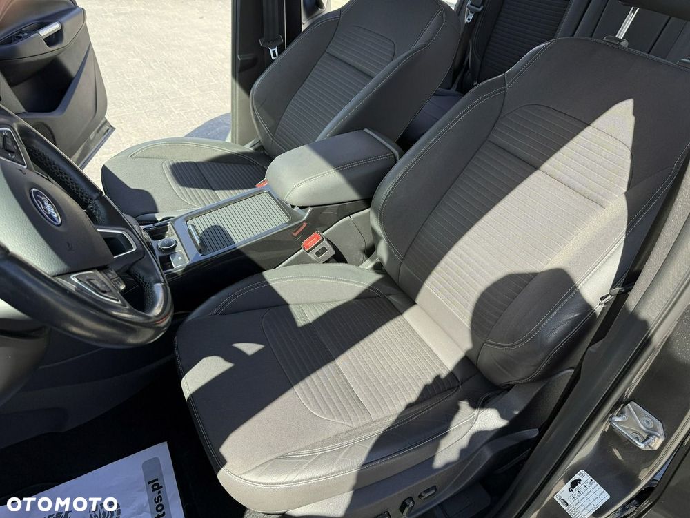 Ford Kuga - 21