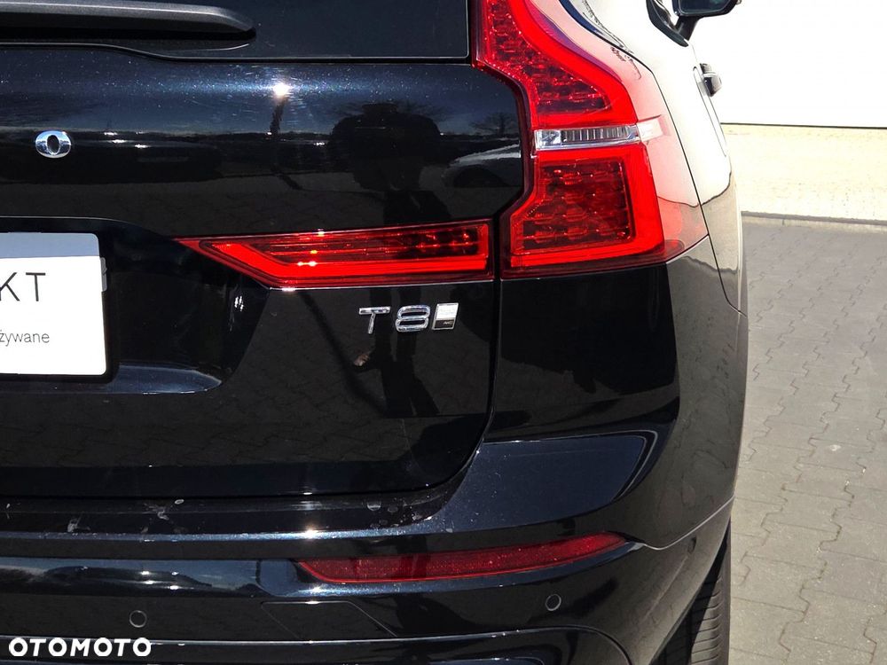 Volvo XC 60 T8 Plug-In Hybrid AWD Ultra Dark - 33