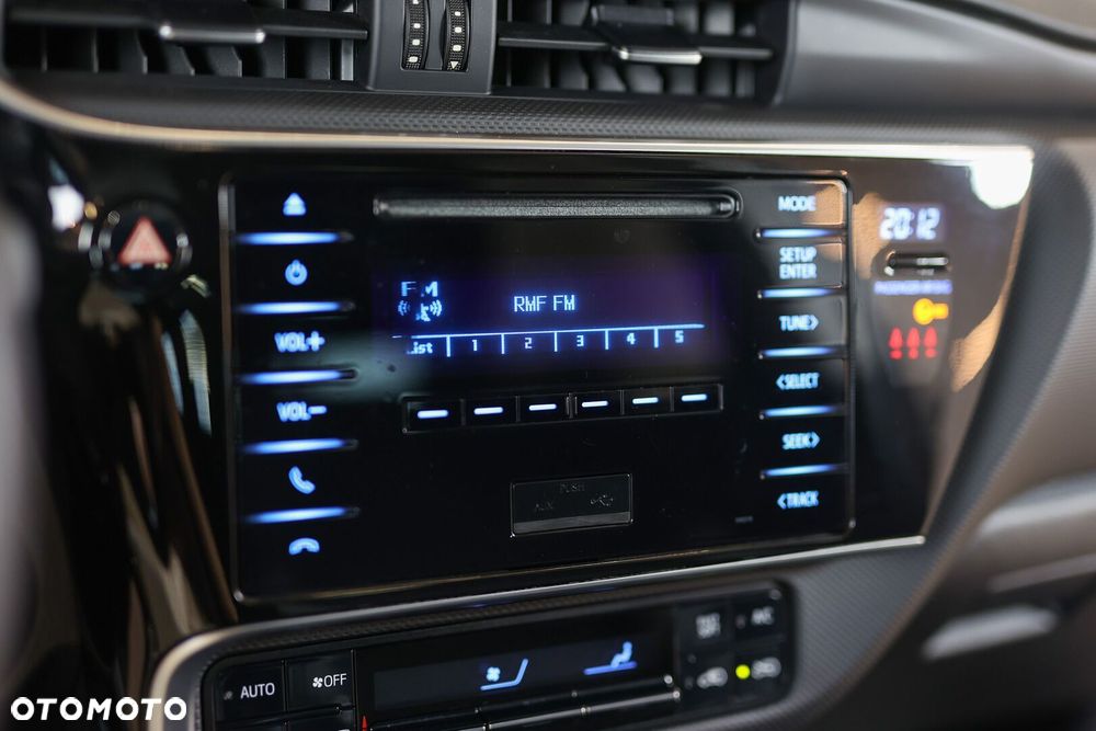 Toyota Auris - 23