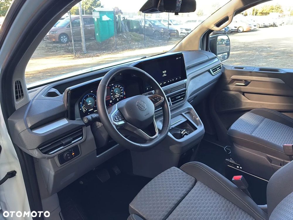 Volkswagen Caravelle - 12
