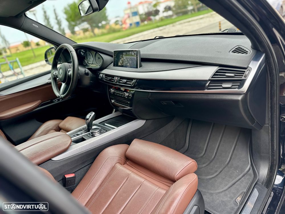 BMW X5 25 d sDrive Pack M - 39
