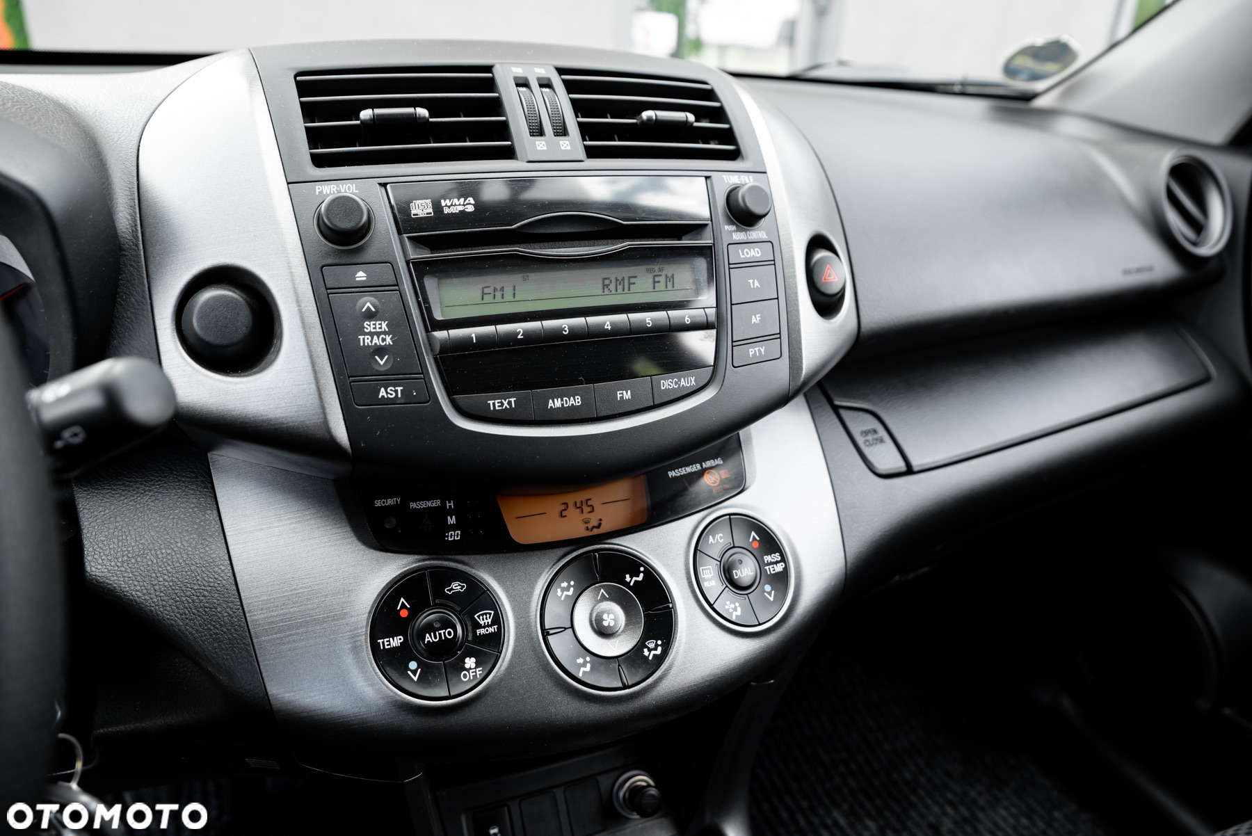 Toyota RAV4 2.0 VVT-i Luna - 30